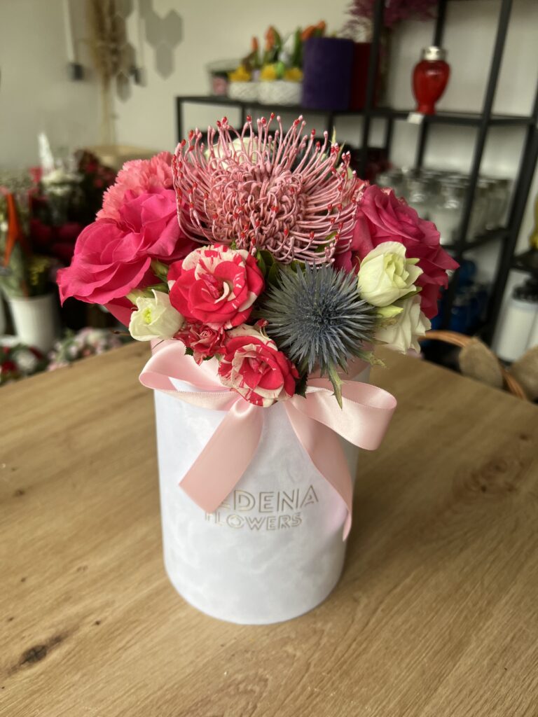 Bijeli flower box baršun