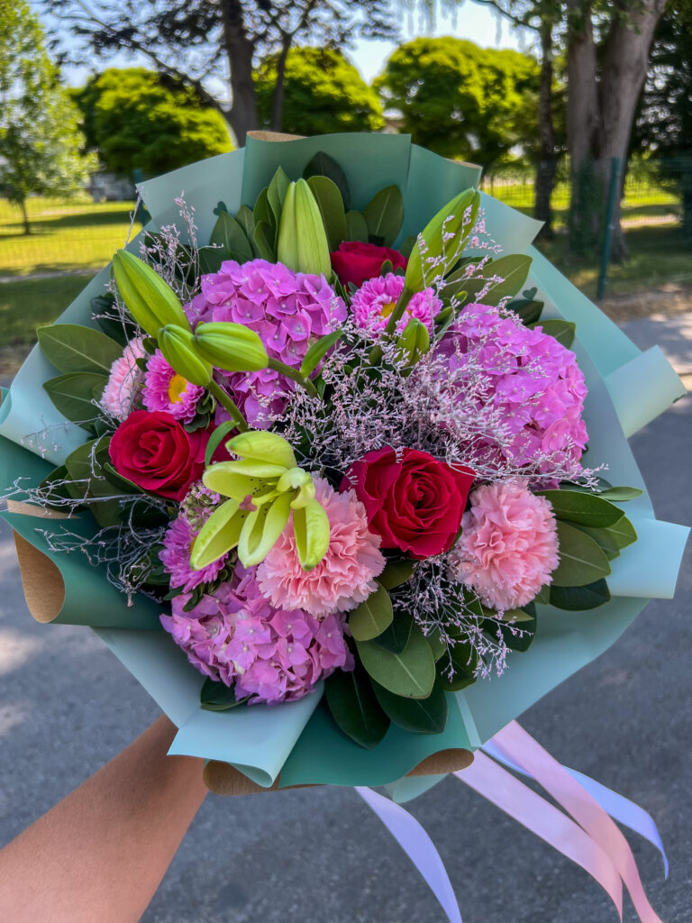 Buket cvijeća šareni