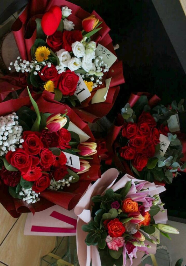 buketi s tulipanima cvijeće za dan žena
