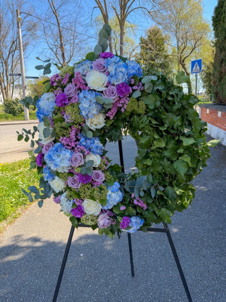 Okrugli vijenac za sprovod groblje