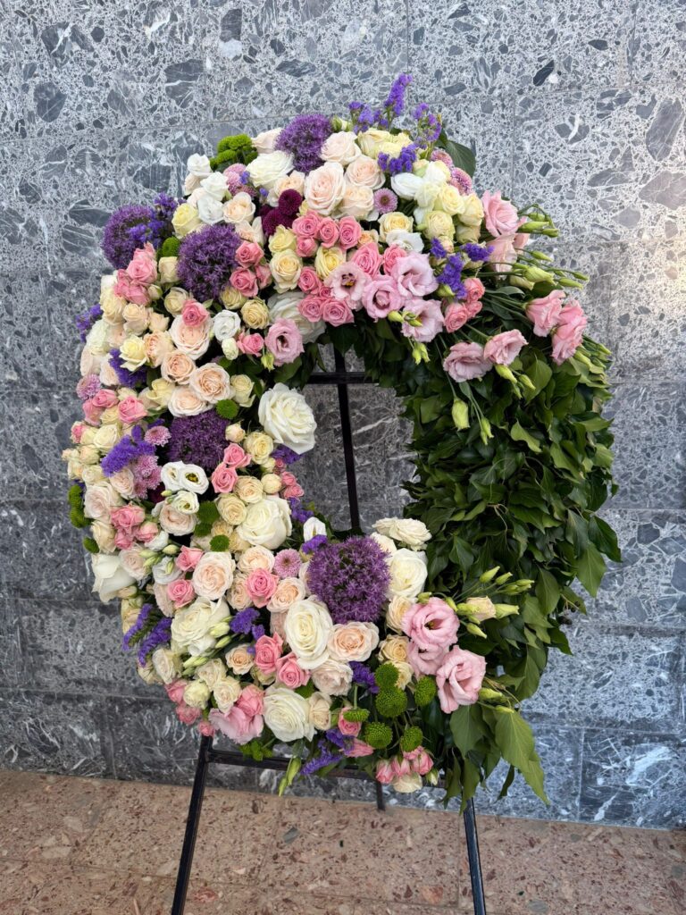 Okrugli vijenac za sprovod pogreb veliki